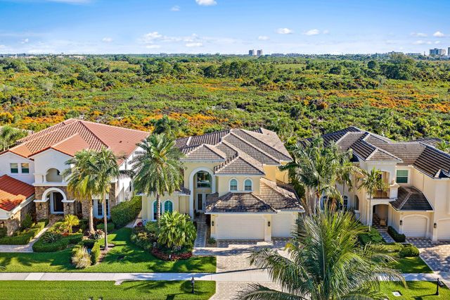 1715 W Hemingway Drive, Juno Beach, FL 33408