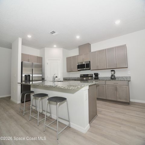241 Saint Andre Boulevard SW, Palm Bay, FL 32908