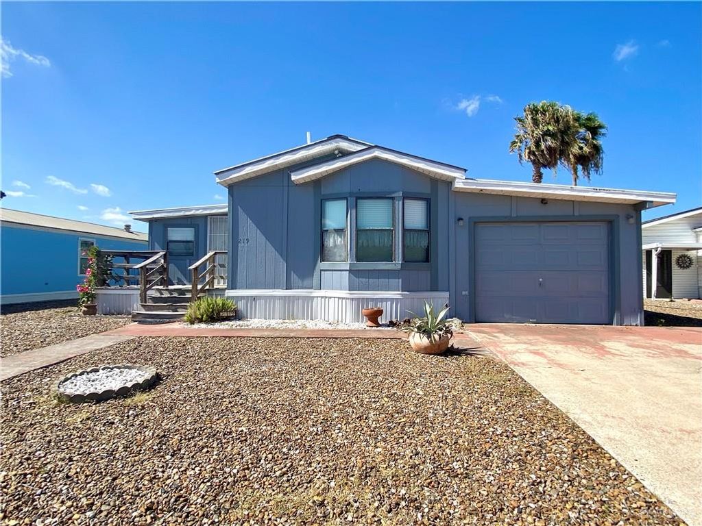 219 Bundle Wagon Drive, Mission, TX 78574