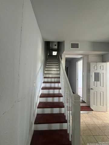 923 saint anthony, San Antonio, TX 78210