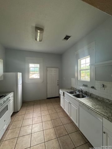 923 saint anthony, San Antonio, TX 78210