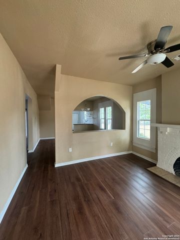 923 saint anthony, San Antonio, TX 78210