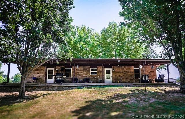 1146 N 4270 Road, Hugo, OK 74743