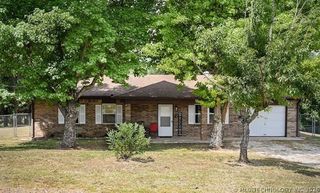 1146 N 4270 Road, Hugo, OK 74743