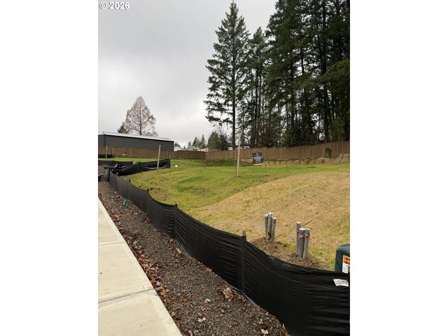 462 Sw 95th Ave, Portland, OR 97225