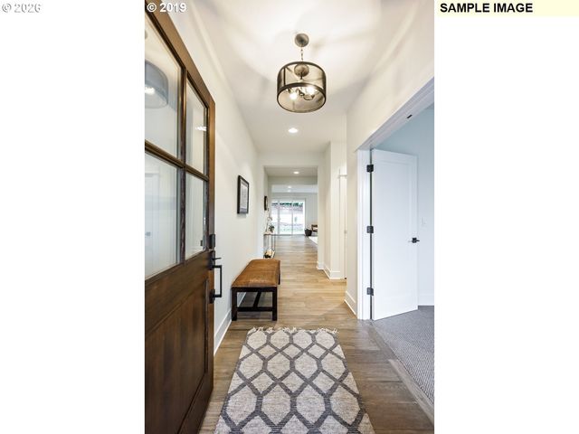 462 Sw 95th Ave, Portland, OR 97225