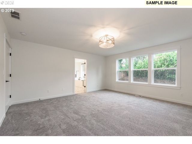 462 Sw 95th Ave, Portland, OR 97225