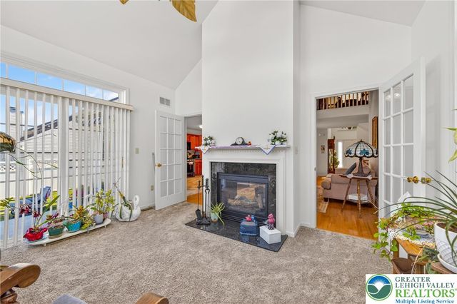 1330 Briarwood Lane, Forks Twp, PA 18040