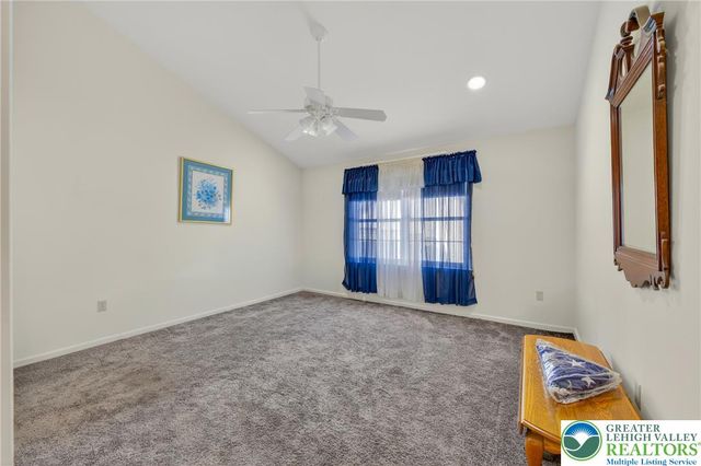 1330 Briarwood Lane, Forks Twp, PA 18040