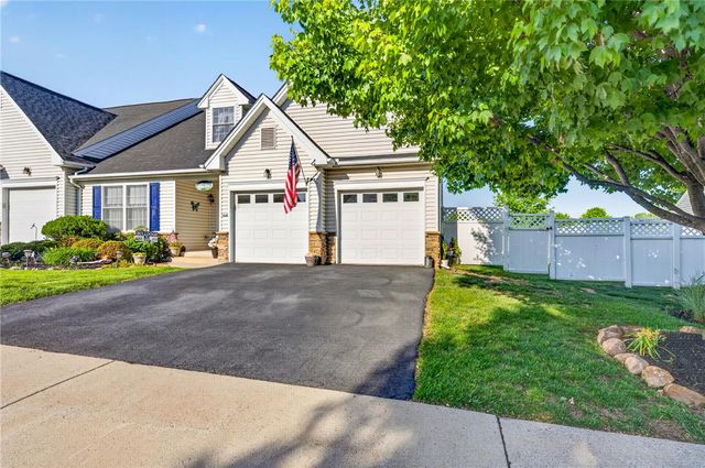 1330 Briarwood Lane, Forks Twp, PA 18040