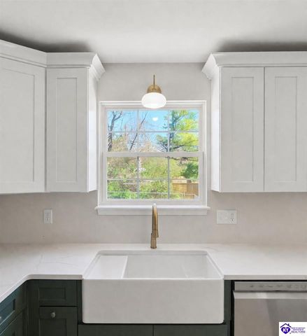 113 Sharon Court, Elizabethtown, KY 42701