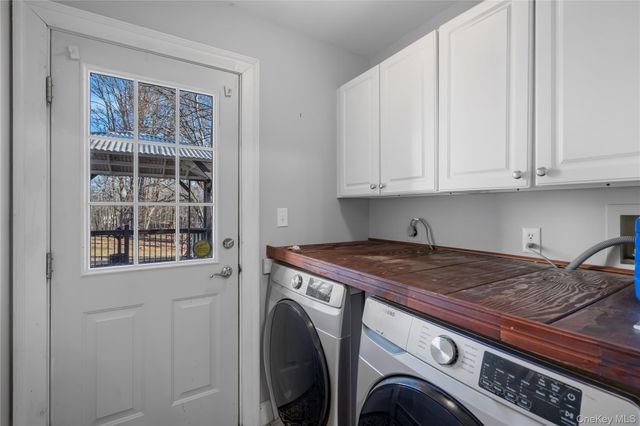 2 Pine Tree Road, Monroe, NY 10950