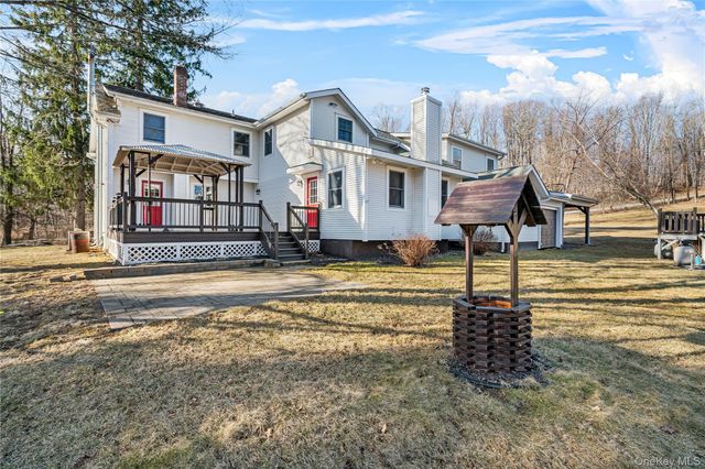 2 Pine Tree Road, Monroe, NY 10950