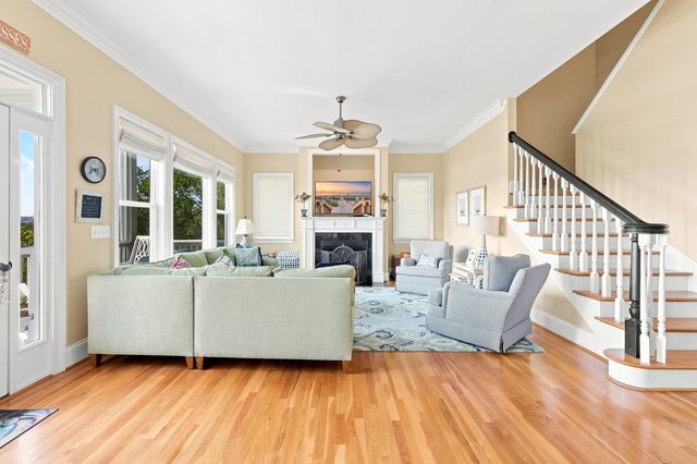 27 Drayton Ct., Pawleys Island, SC 29585