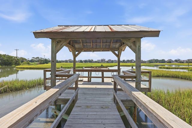 27 Drayton Ct., Pawleys Island, SC 29585
