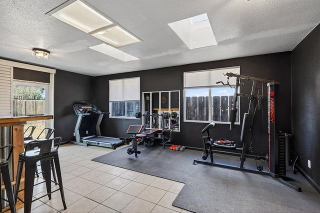 3251 Cheyenne Dr, Merced, CA 95348