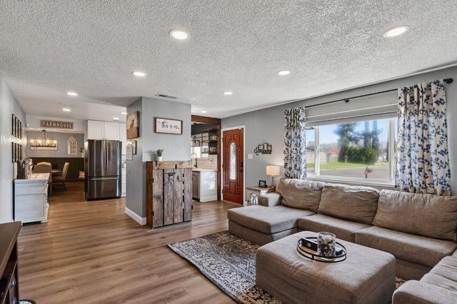 3251 Cheyenne Dr, Merced, CA 95348