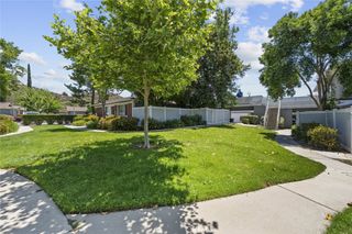28121 Robin Avenue 136, Saugus, CA 91350