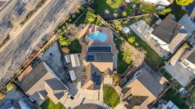 9390 Snow Creek Cir, Stockton, CA 95212