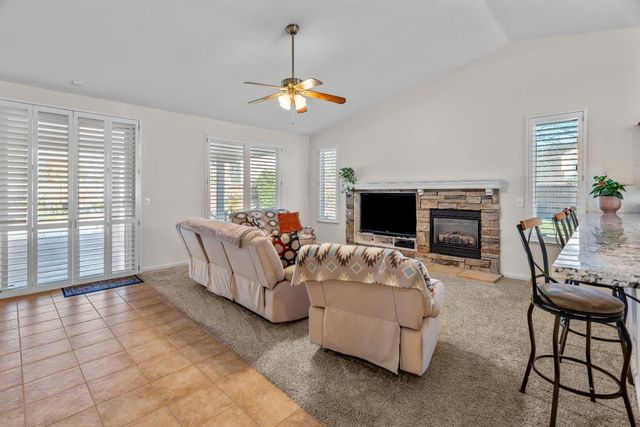 9390 Snow Creek Cir, Stockton, CA 95212