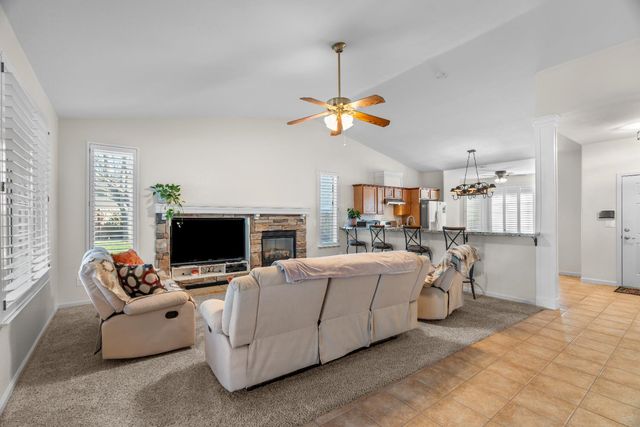 9390 Snow Creek Cir, Stockton, CA 95212