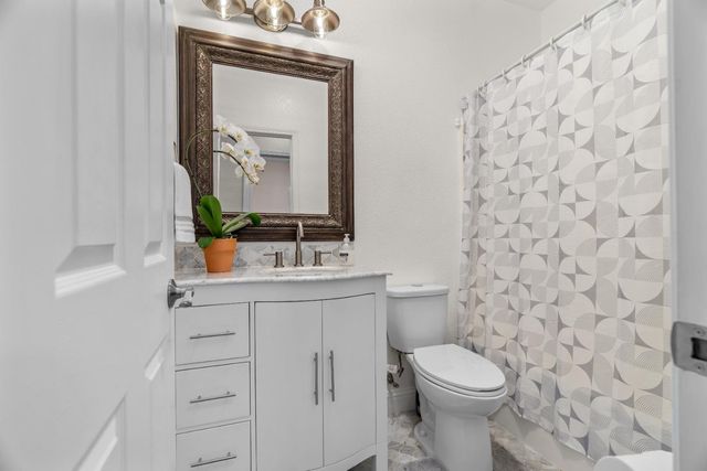 9390 Snow Creek Cir, Stockton, CA 95212