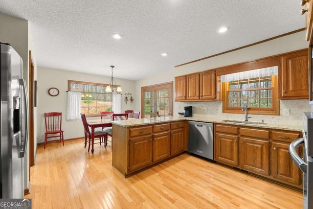 3585 Ridgewood Point, Gainesville, GA 30504