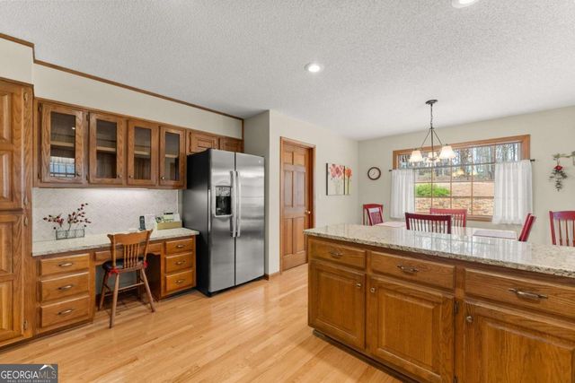 3585 Ridgewood Point, Gainesville, GA 30504