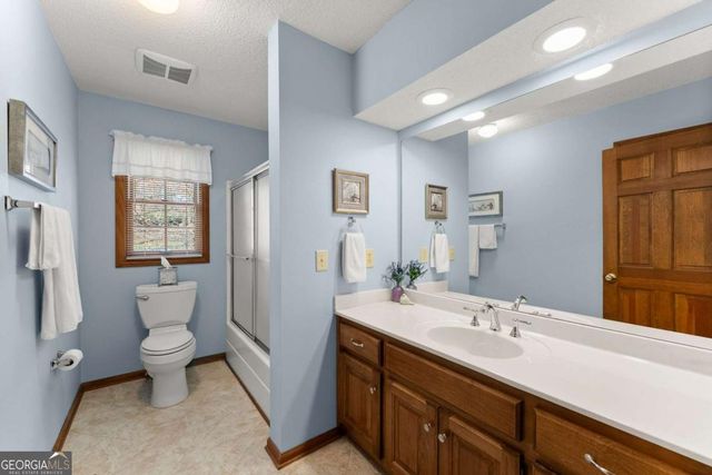 3585 Ridgewood Point, Gainesville, GA 30504