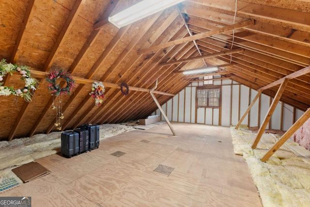 3585 Ridgewood Point, Gainesville, GA 30504