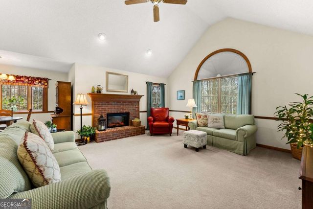 3585 Ridgewood Point, Gainesville, GA 30504