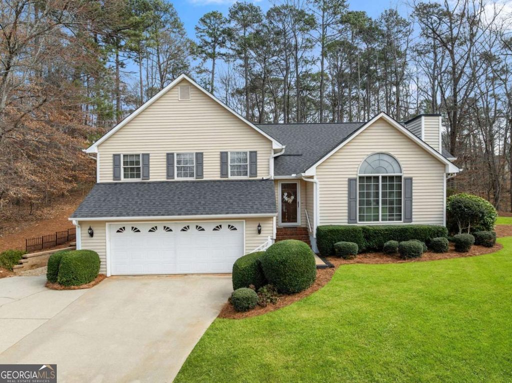 3585 Ridgewood Point, Gainesville, GA 30504