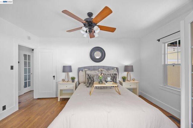 2521 Pleasant St, Oakland, CA 94602
