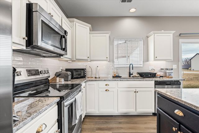 4509 SASSAFRAS CT, Columbia, MO 65201