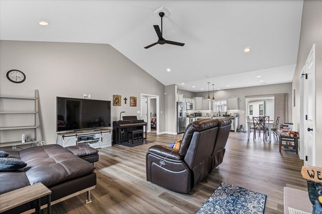 4509 SASSAFRAS CT, Columbia, MO 65201