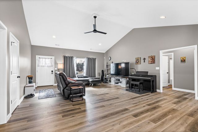 4509 SASSAFRAS CT, Columbia, MO 65201