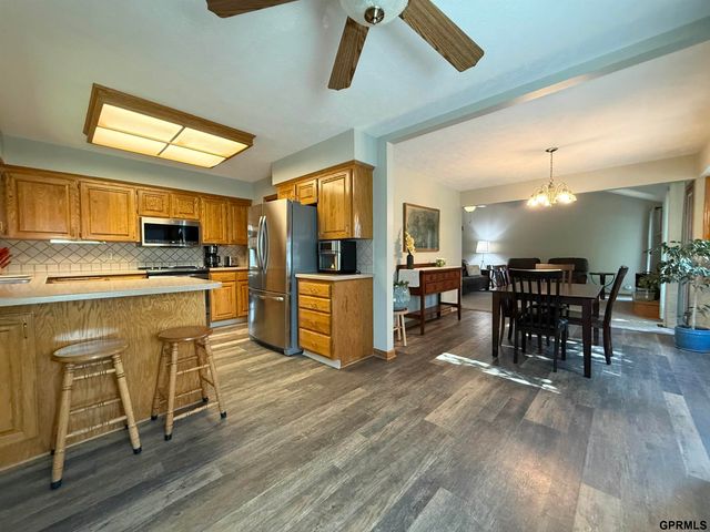 2711 N 145th Avenue, Omaha, NE 68116