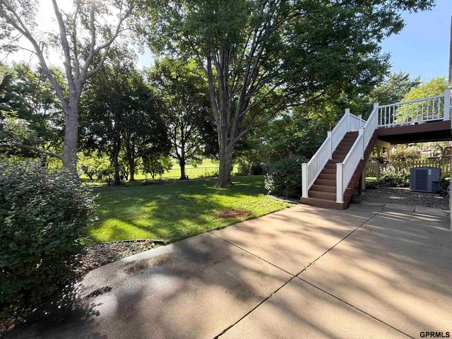 2711 N 145th Avenue, Omaha, NE 68116