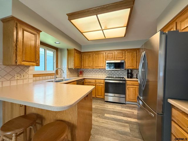 2711 N 145th Avenue, Omaha, NE 68116