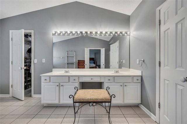 4123 Glenaire Way NW, Acworth, GA 30101