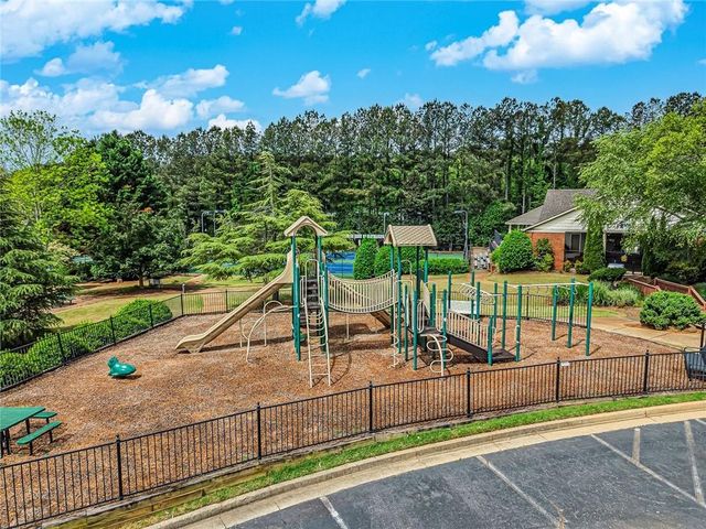 4123 Glenaire Way NW, Acworth, GA 30101