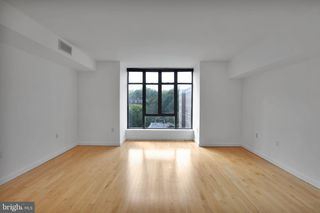 3883 CONNECTICUT AVE NW #506, Washington, DC 20008