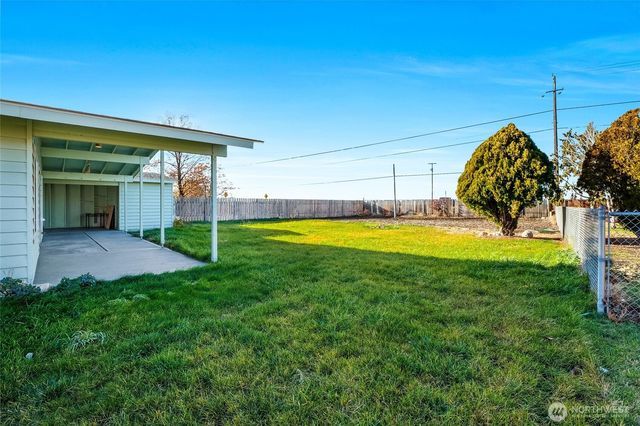 141 Carswell, Moses Lake, WA 98837