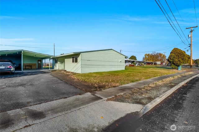 141 Carswell, Moses Lake, WA 98837