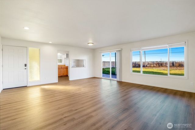 141 Carswell, Moses Lake, WA 98837