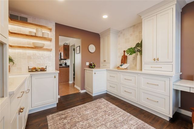 6177 Southbrook Drive, Ontario, NY 14519