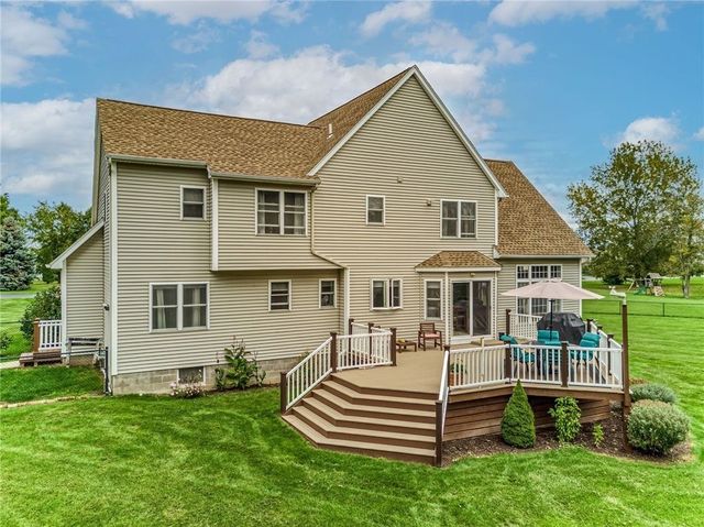 6177 Southbrook Drive, Ontario, NY 14519