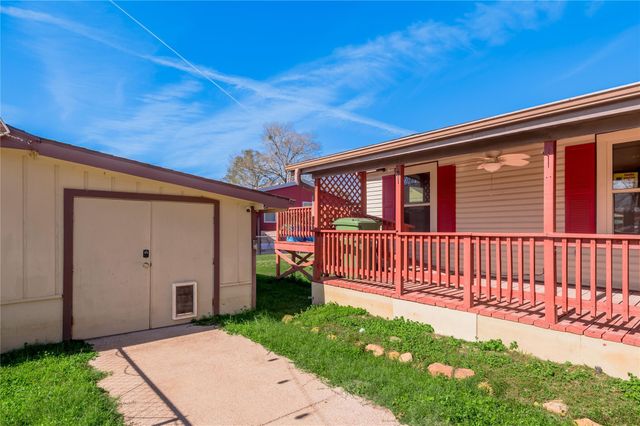 53 Lake View Drive, Huntsville, TX 77320