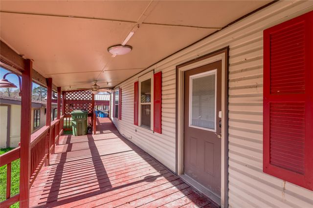 53 Lake View Drive, Huntsville, TX 77320