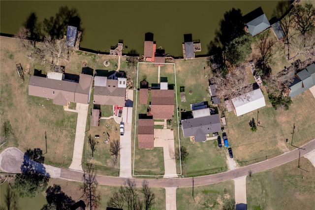 53 Lake View Drive, Huntsville, TX 77320